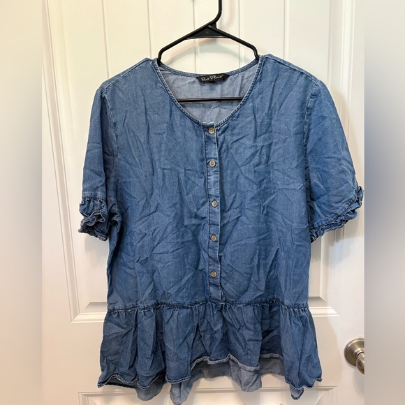 Velvet Heart Blue Denim like Button-Up Top with Ruffle. Size Large. NWOT. - Picture 1 of 8